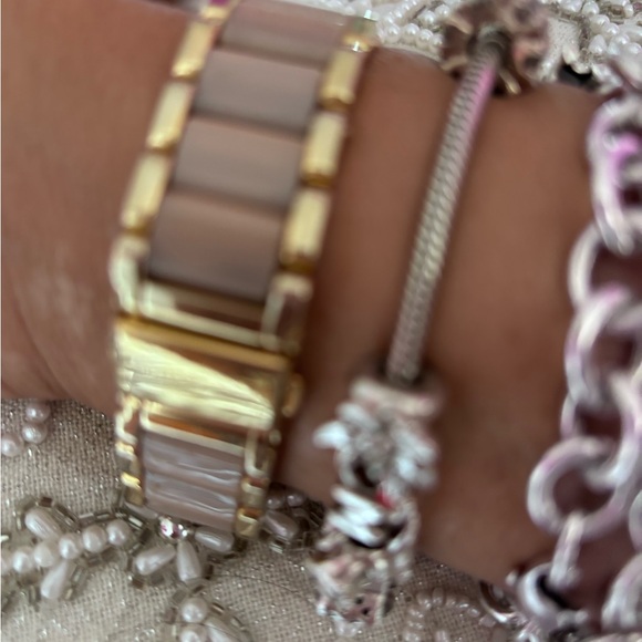 Michael Kors bedazzled watch NWT - Picture 3 of 10